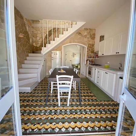 Casa Vacanze Illiria A Roca Vecchia Vicinissima Al Mare Kültér fotó